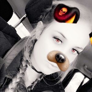 Meet your Posher, Nina